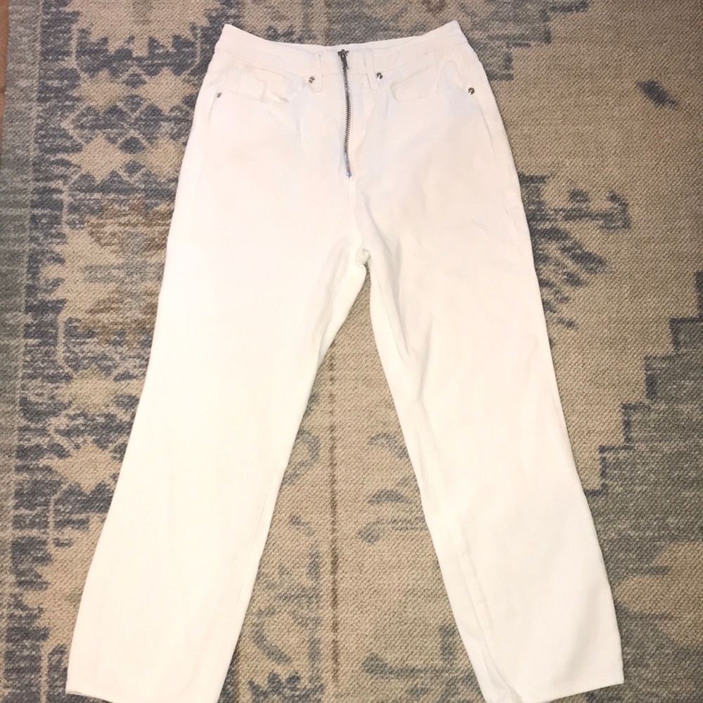Good American white jeans size 8/29